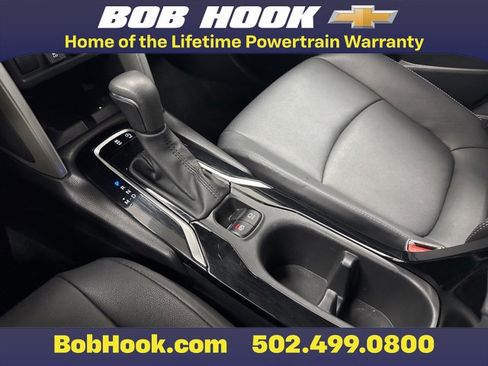 Used 2024 Toyota Corolla Cross XLE image 21