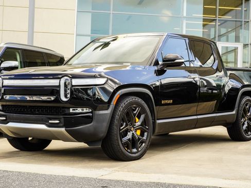 Used 2022 Rivian R1T Adventure AWD/4WD image 8