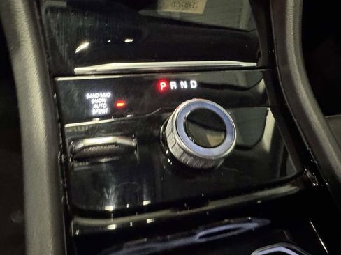 Used 2023 Jeep Grand Cherokee L Limited image 25