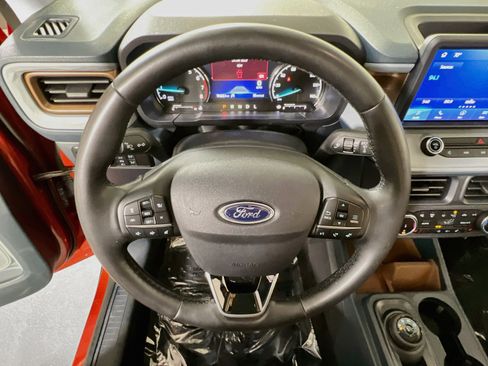 Used 2024 Ford Maverick Lariat AWD/4WD image 11