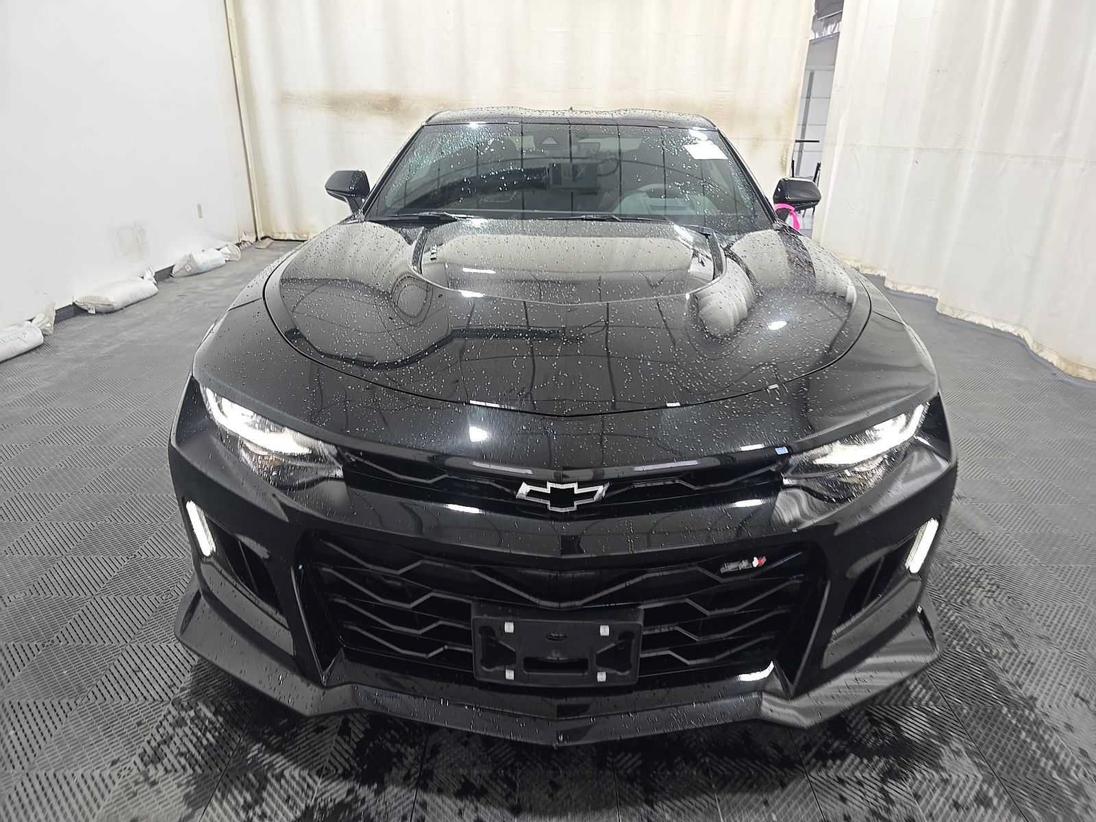 Used 2022 Chevrolet Camaro ZL1 RWD image 5