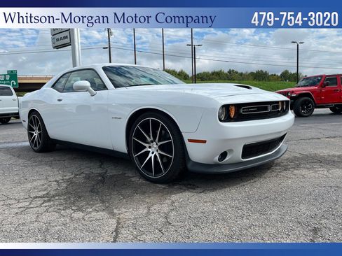 Used 2022 Dodge Challenger R/T image 3