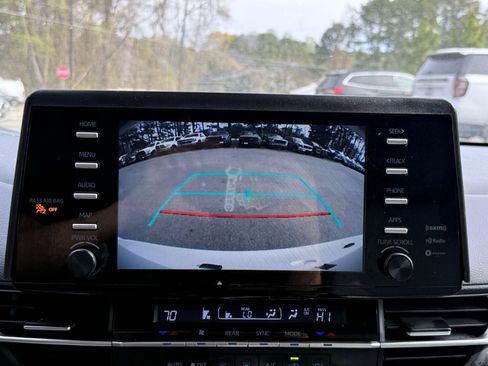 Used 2022 Toyota Sienna LE FWD image 54