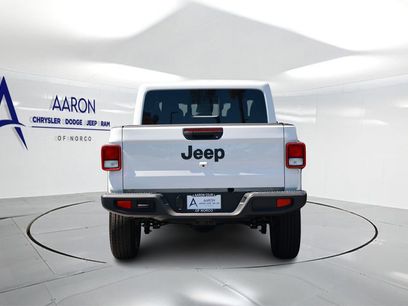 New 2026 Jeep Gladiator Sport