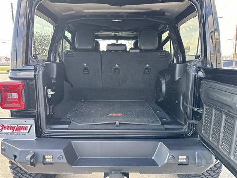 Used 2021 Jeep Wrangler Unlimited Sahara w/ Cold Weather Group image 13