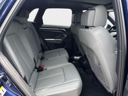Certified 2025 Audi Q3 2.0T Premium w/ Convenience Package AWD/4WD image 9