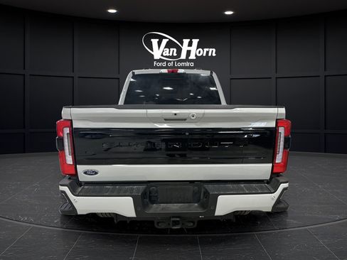 Used 2026 Ford F250 Platinum AWD/4WD image 7
