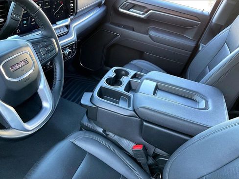 Used 2025 GMC Sierra 1500 SLT image 15
