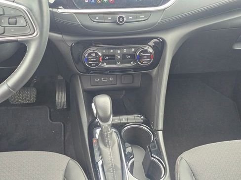 Used 2023 Buick Encore GX Select FWD image 17