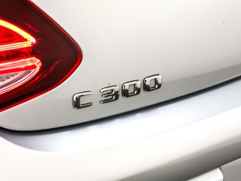 Used 2021 Mercedes-Benz C 300 Cabriolet w/ AMG Line image 11