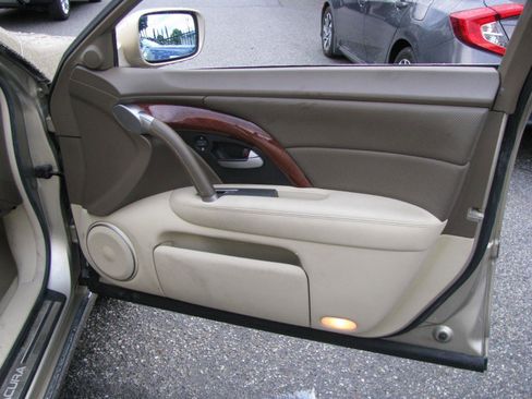 Used 2009 Acura RL w/ Technology Package AWD/4WD image 12