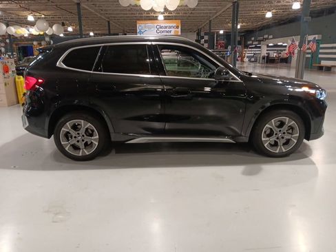Certified 2025 BMW X1 xDrive28i w/ Premium Package AWD/4WD image 11