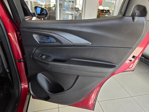 Used 2021 Chevrolet TrailBlazer RS w/ Sun and Liftgate Package image 23