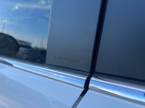 New 2026 Volkswagen Atlas Cross Sport SE FWD image 27