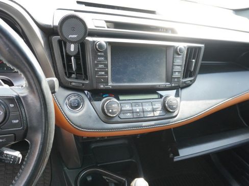Used 2018 Toyota RAV4 SE w/ Power Extra Value Package FWD image 10