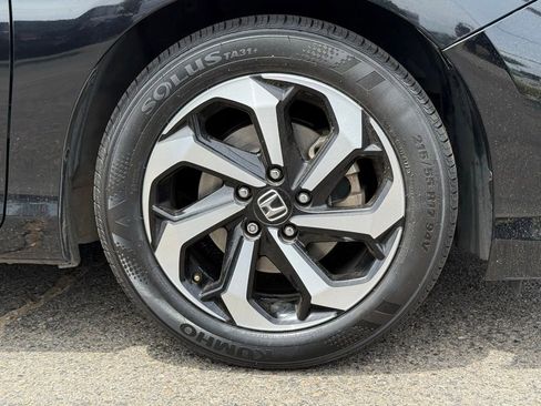 Used 2017 Honda Accord EX image 14