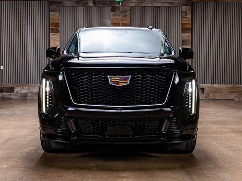 Used 2026 Cadillac Escalade V w/ LPO, Floor Liner Package AWD/4WD image 2