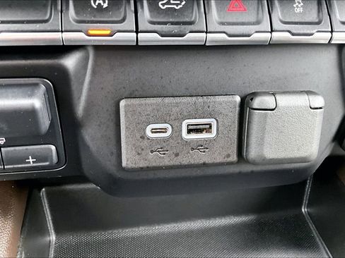 Used 2021 GMC Sierra 1500 SLT w/ SLT Premium Package image 33