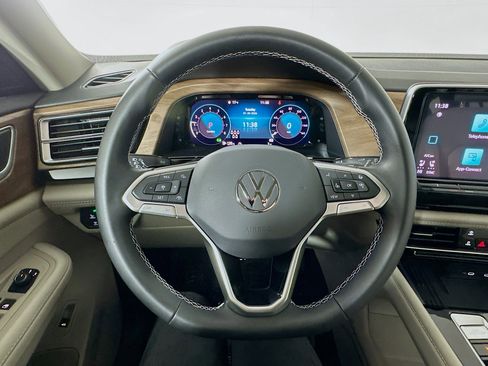 New 2026 Volkswagen Atlas SE image 11