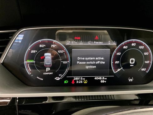 Used 2024 Audi Q8 e-tron Prestige w/ Prestige Package image 19