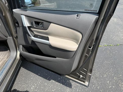 Used 2013 Ford Edge Limited image 25