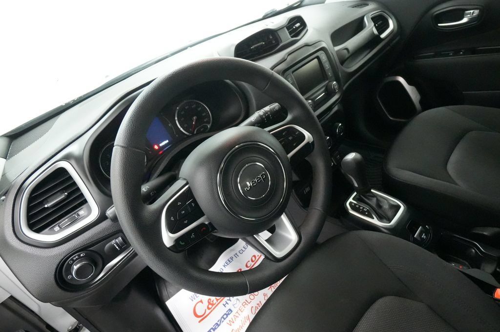 Used 2018 Jeep Renegade Sport w/ Power & Air Group AWD/4WD image 13