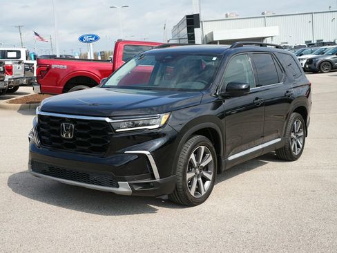 Used 2023 Honda Pilot Elite image 9