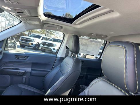 New 2025 Ford Maverick Lobo image 34