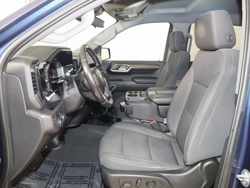 Used 2022 Chevrolet Silverado 1500 LT image 11