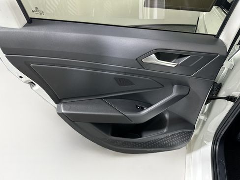 Used 2024 Volkswagen Jetta SE w/ Panoramic Sunroof Package FWD image 26