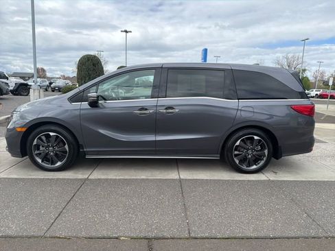 Used 2024 Honda Odyssey Elite image 7