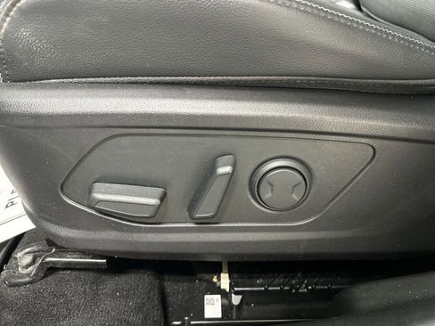 Used 2022 Hyundai Santa Cruz Limited w/ Cargo Package image 10