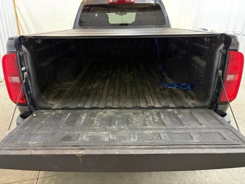 Used 2015 Chevrolet Colorado Z71 AWD/4WD image 11
