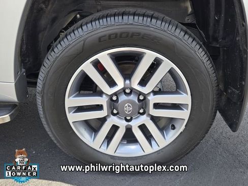 Used 2024 Toyota 4Runner TRD Sport AWD/4WD image 15