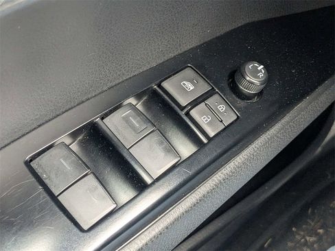 Used 2025 Toyota Camry LE image 24