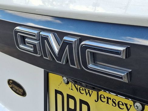 Used 2023 GMC Yukon XL Denali Ultimate AWD/4WD image 31