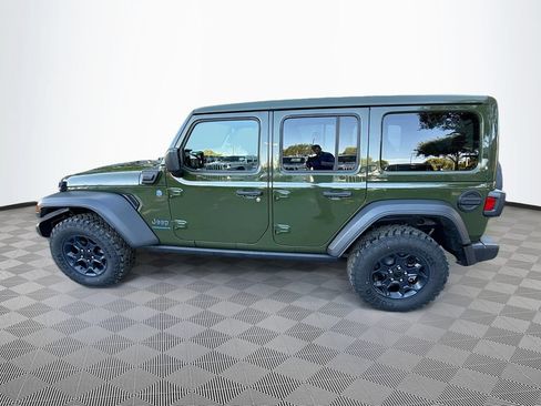 Used 2023 Jeep Wrangler Unlimited w/ Sun & Screen Package AWD/4WD image 9
