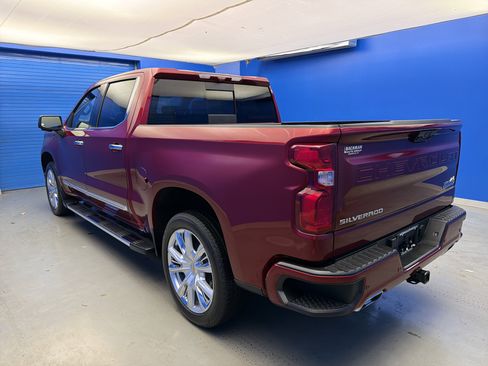 Used 2023 Chevrolet Silverado 1500 High Country w/ High Country Premium Package image 5