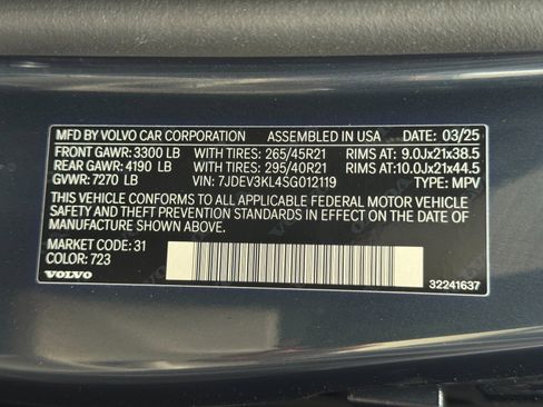 Used 2025 Volvo EX90 Ultra AWD/4WD image 46