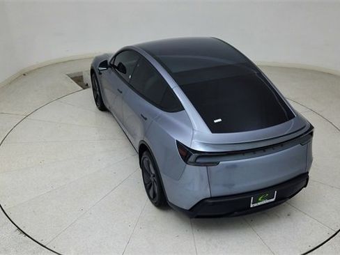Used 2026 Tesla Model Y 2WD image 77