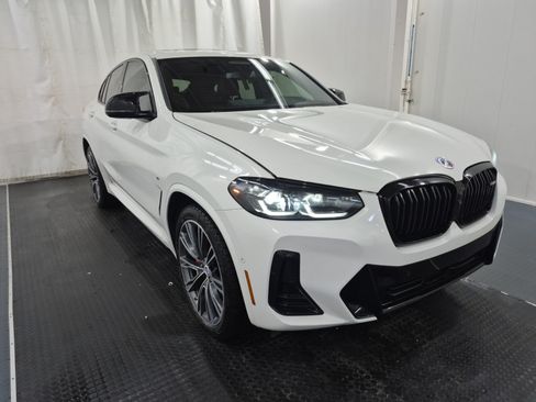 Used 2023 BMW X4 M40i AWD/4WD image 6