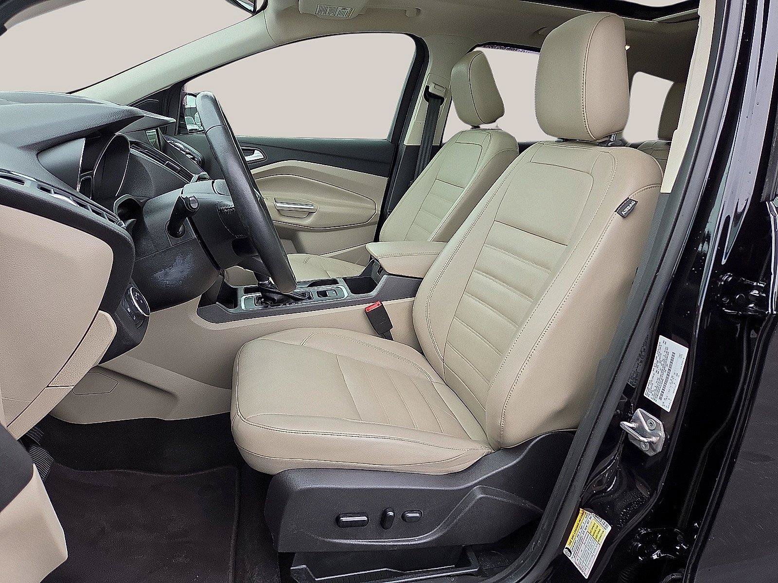 Used 2019 Ford Escape Titanium FWD image 15