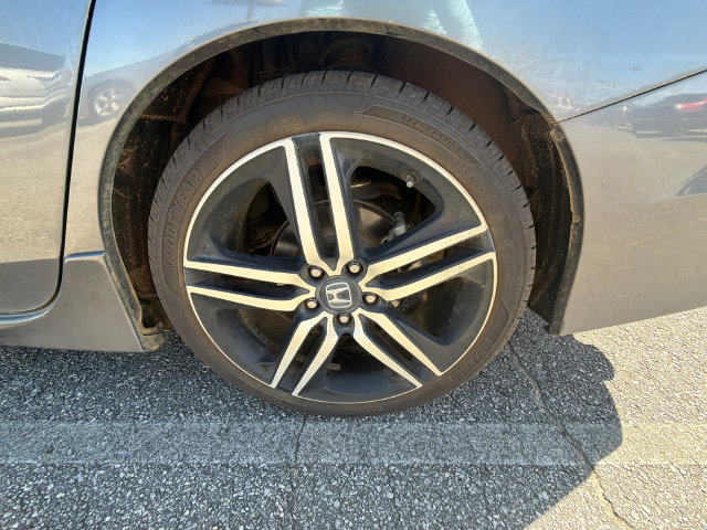 Used 2016 Honda Accord Sport image 19