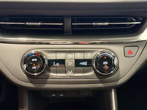 New 2026 Buick Envista Preferred FWD image 14