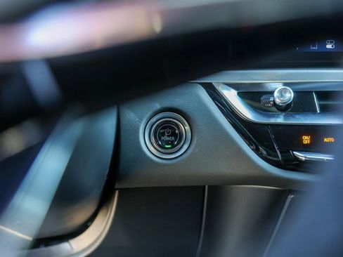 Certified 2025 Cadillac Lyriq Sport image 27