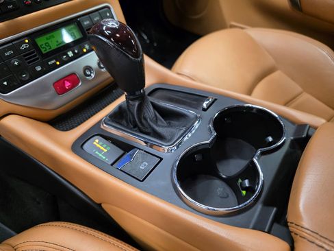 Used 2015 Maserati GranTurismo Sport RWD image 25