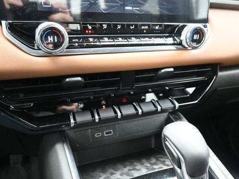 New 2026 GMC Canyon AT4 image 17