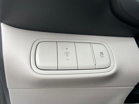 New 2026 Hyundai Venue SEL FWD image 34