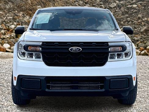 Used 2022 Ford Maverick XL image 3