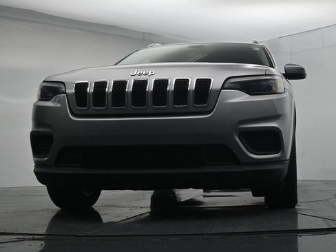 Used 2020 Jeep Cherokee Latitude FWD image 19